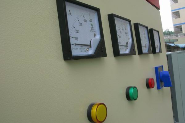 奎文配电柜-3683讲讲配电柜注意事项